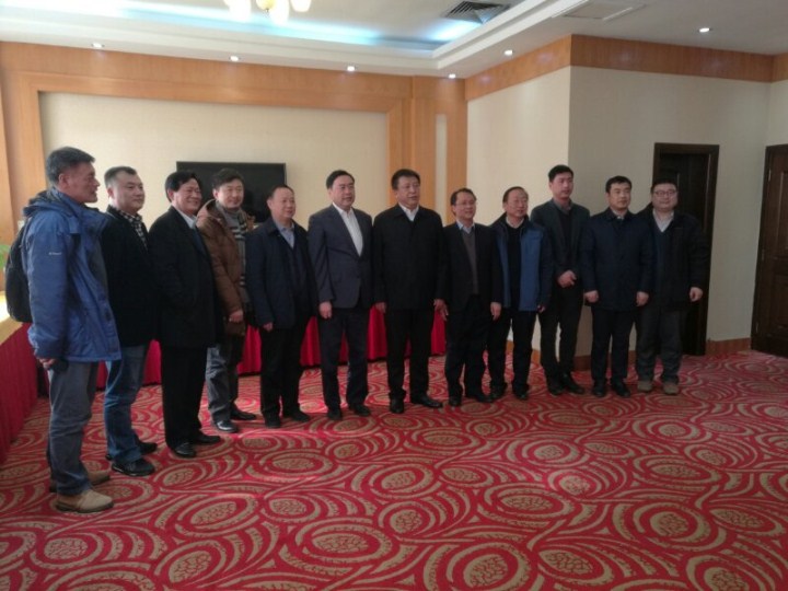 10-巩义市委书记热情接待赵振元同志一行.jpg