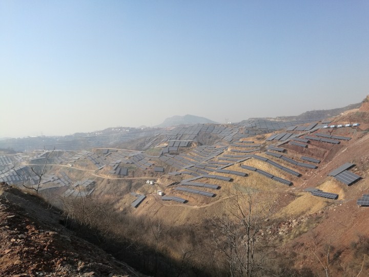 12-赵振元同志前往40兆工地.jpg