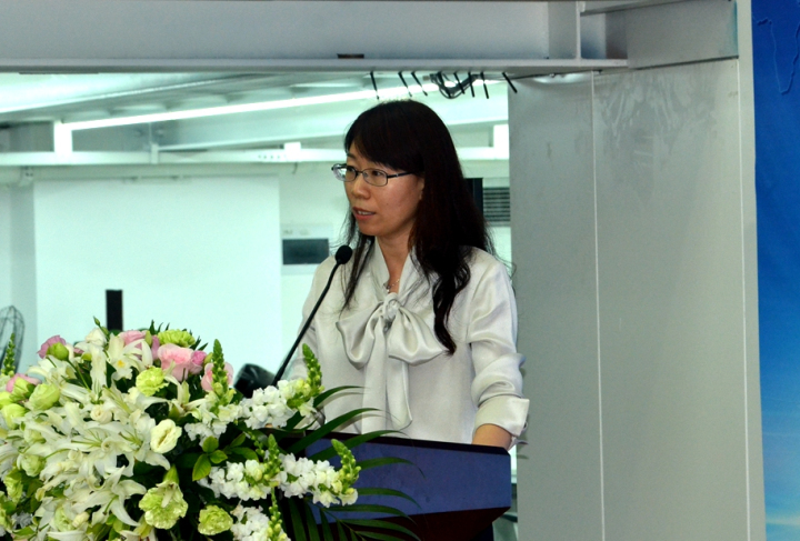 17-北京电子城投资开发集团股份有限公司副总裁杨月红做演讲.jpg